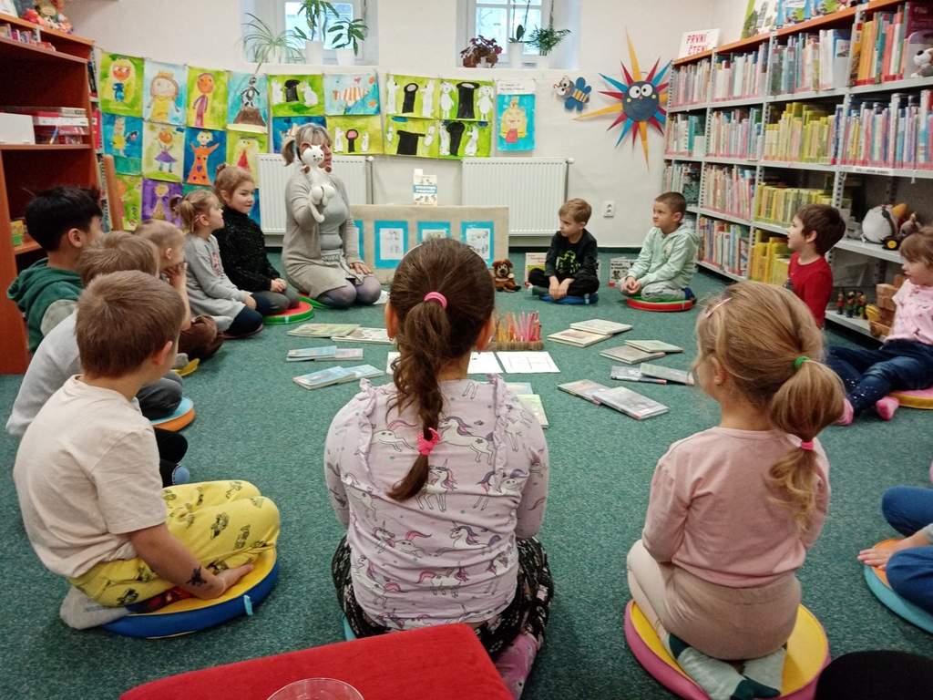 28. 11. 2024 "Návštěva v knihovně"